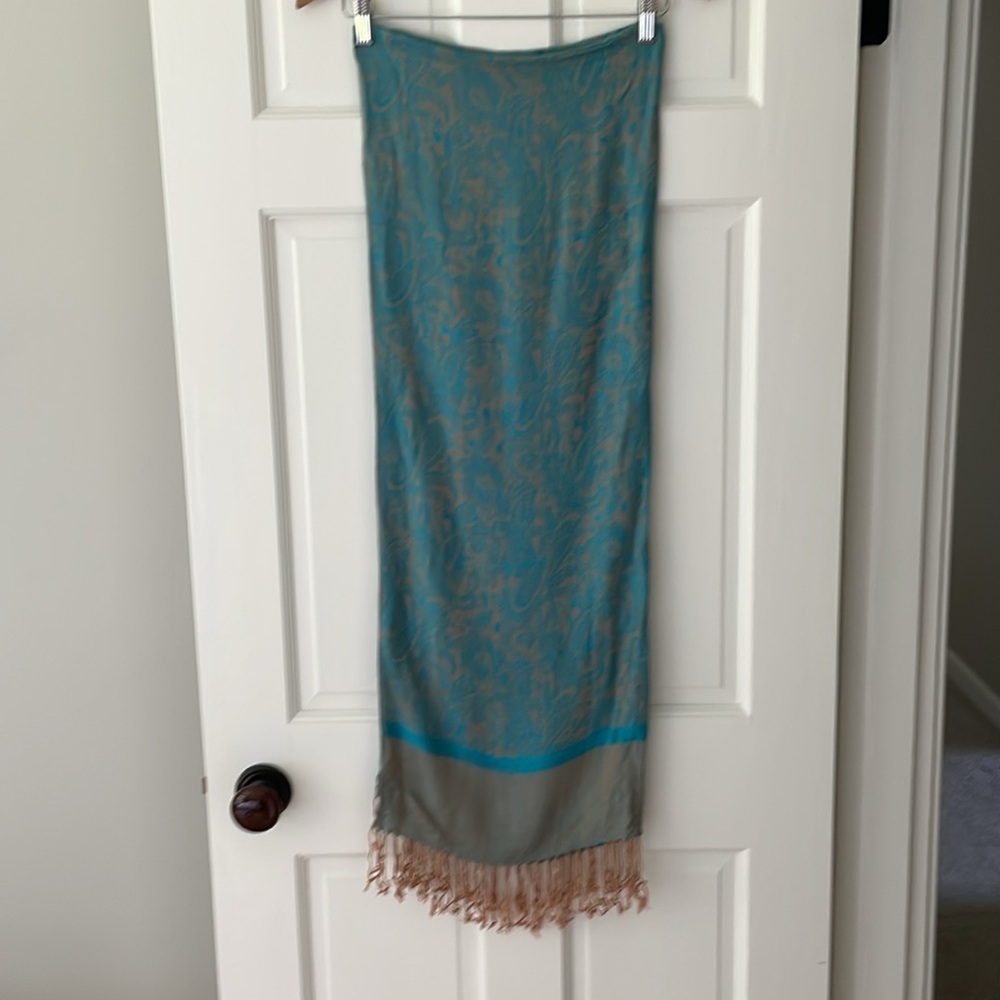 Long Scarf - Picture 3 of 5